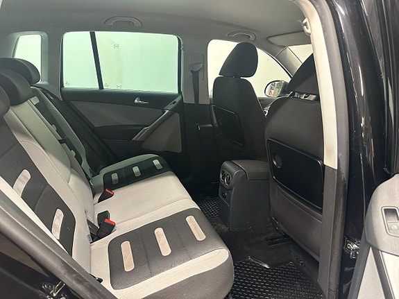 Volkswagen Tiguan 17 of 19