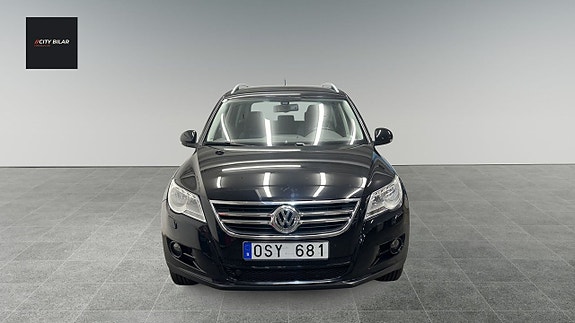 Volkswagen Tiguan 2 of 19