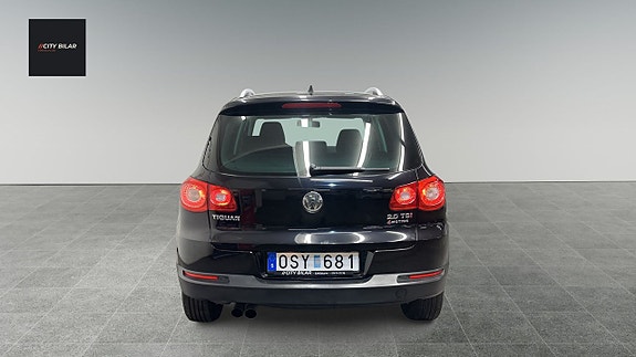 Volkswagen Tiguan 6 of 19