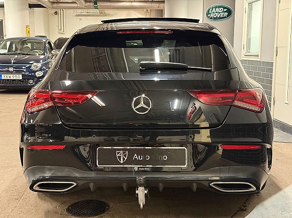 Mercedes-Benz CLA250 4 of 5