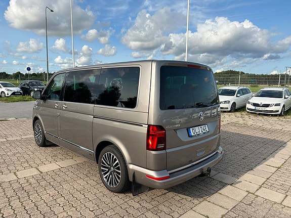 Volkswagen Multivan 2 of 5