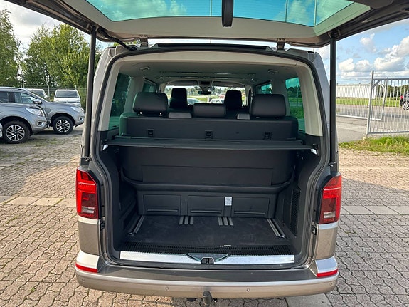 Volkswagen Multivan 19 of 27