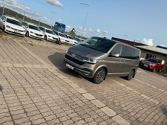 Volkswagen Multivan 26 of 27