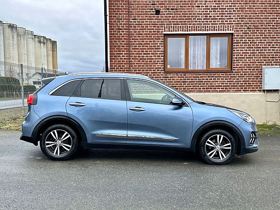 Kia Niro 3 of 5