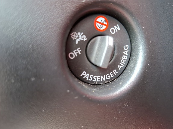 Renault Clio 21 of 23