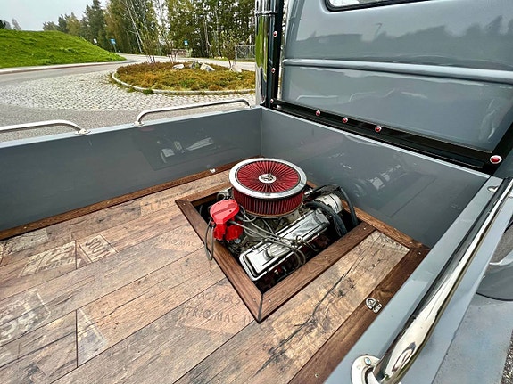 Chevrolet Mobilehome 16 of 18