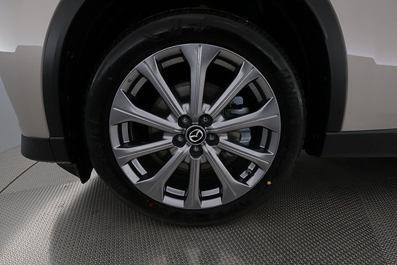 Mazda CX-60 11 of 26