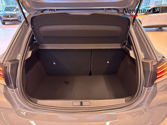 Peugeot 208 15 of 15