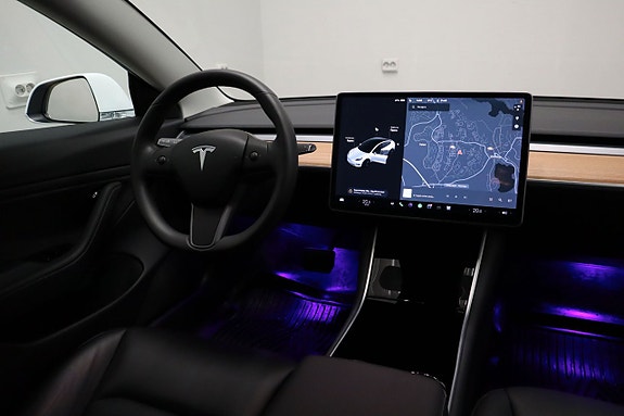 Tesla Model 3 10 of 22