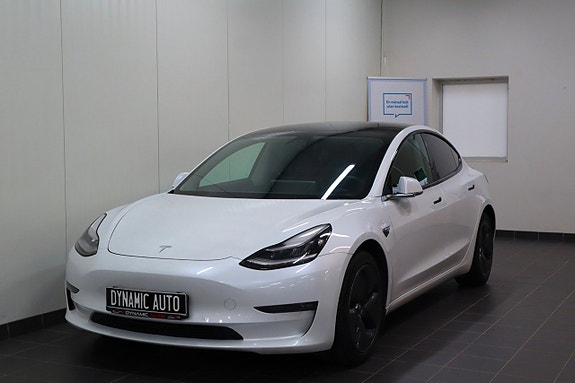 Tesla Model 3 3 of 5
