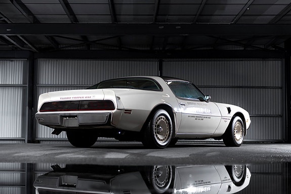 Pontiac Trans Am 2 of 5
