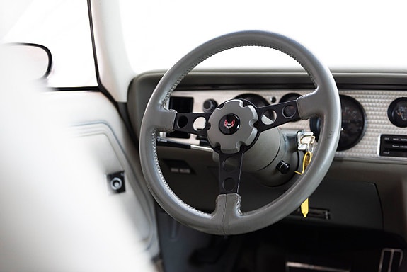 Pontiac Trans Am 26 of 27