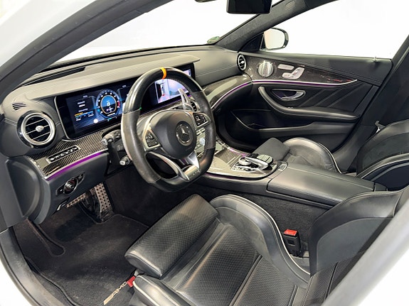 Mercedes-Benz E63 16 of 30