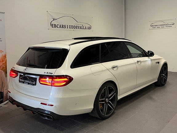 Mercedes-Benz E63 5 of 30