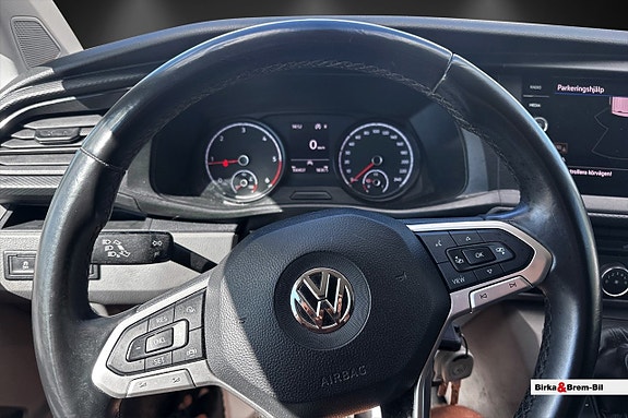 Volkswagen Transporter 11 of 17