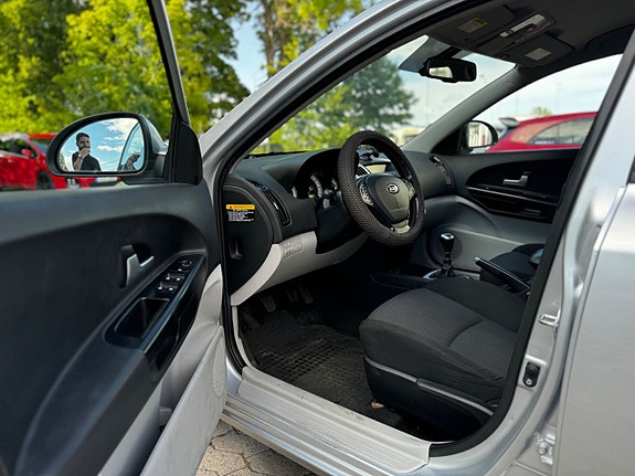 Kia Ceed 11 of 15