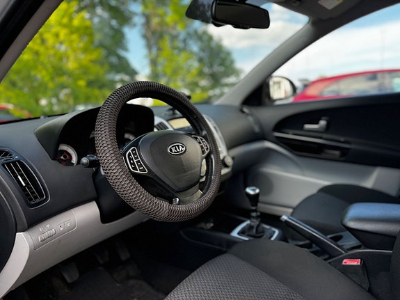 Kia Ceed 10 of 15