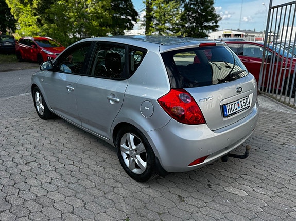 Kia Ceed 5 of 5