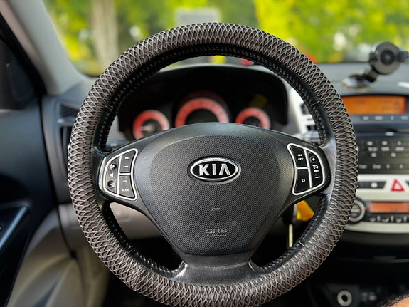 Kia Ceed 13 of 15