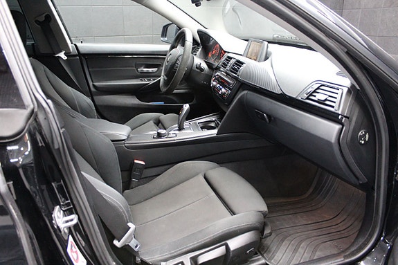 BMW 420d 11 of 16