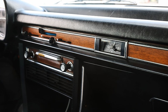 BMW 3.0S 13 of 13