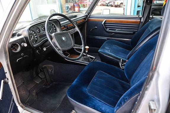 BMW 3.0S 9 of 13