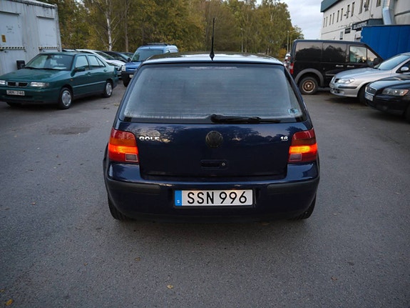 Volkswagen Golf IV 6 of 18