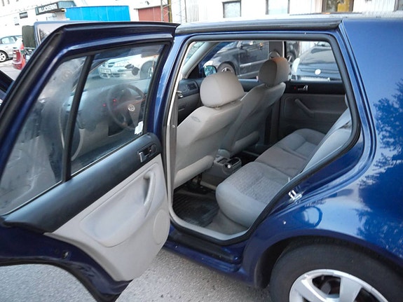 Volkswagen Golf IV 12 of 18