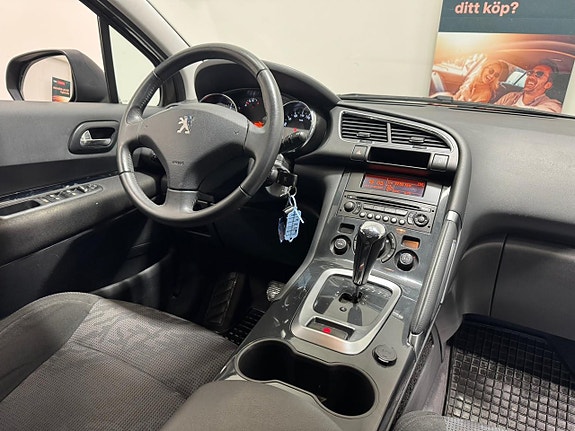 Peugeot 3008 2 of 5
