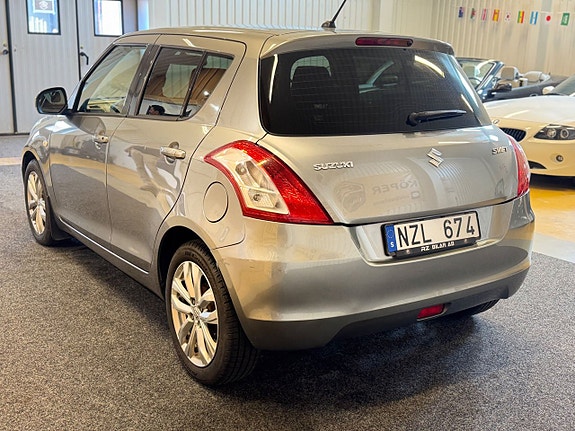 Suzuki Swift 6 of 17
