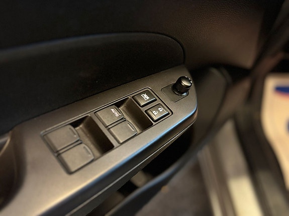 Suzuki Swift 11 of 17