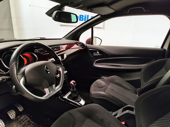 Citroen DS3 2 of 4