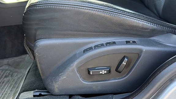 Volvo V70 10 of 27