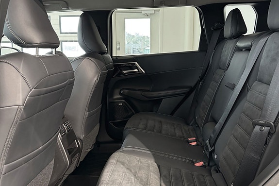 Mitsubishi Outlander 12 of 18