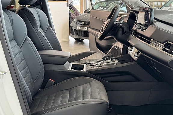 Mitsubishi Outlander 13 of 18
