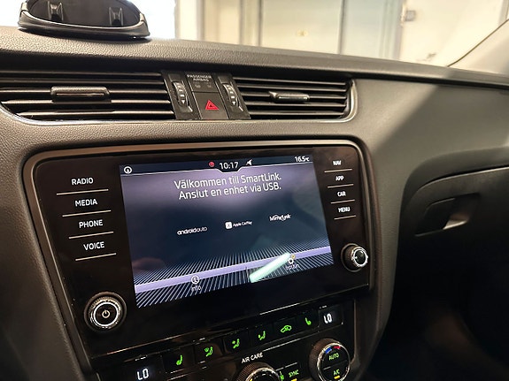 Skoda Octavia 16 of 21