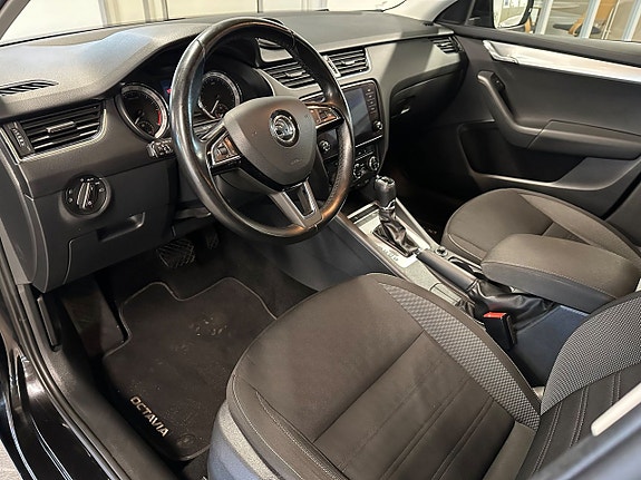 Skoda Octavia 9 of 21