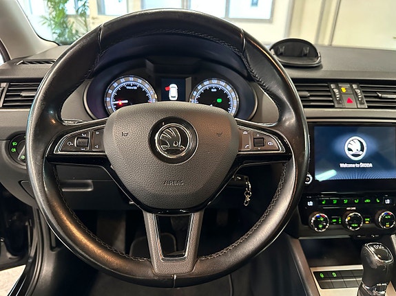 Skoda Octavia 11 of 21