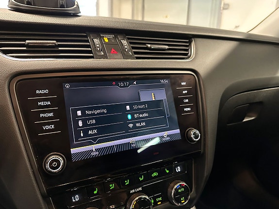 Skoda Octavia 14 of 21