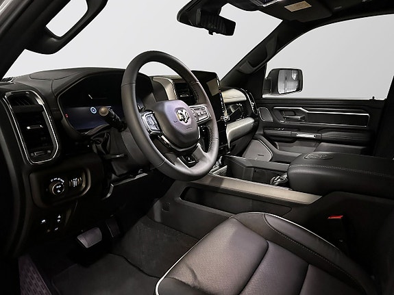 Dodge RAM 1500 10 of 30