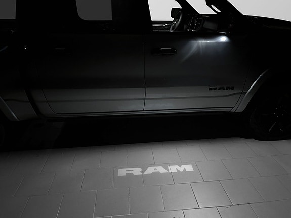 Dodge RAM 1500 9 of 30