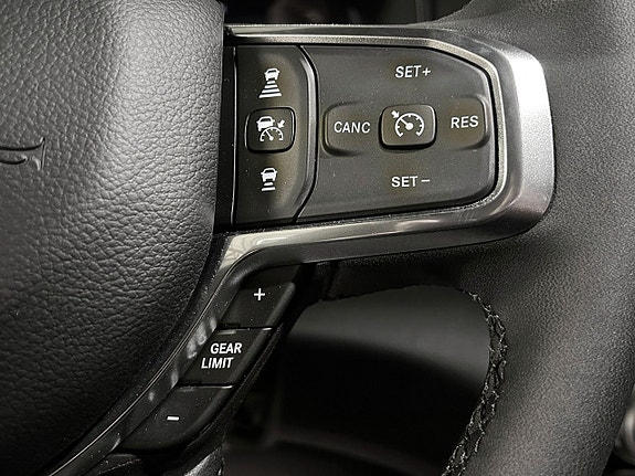 Dodge RAM 1500 14 of 30