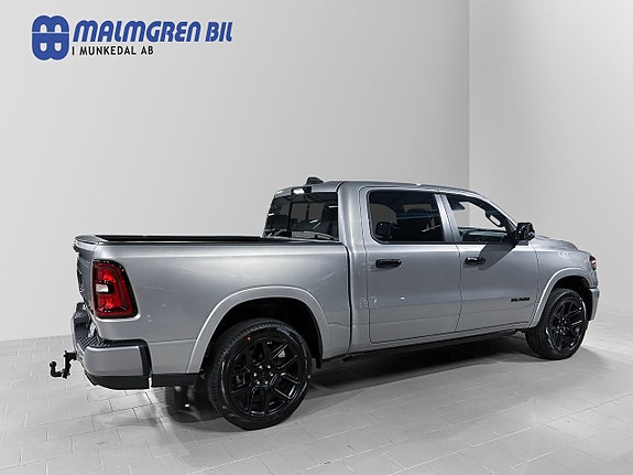 Dodge RAM 1500 3 of 5