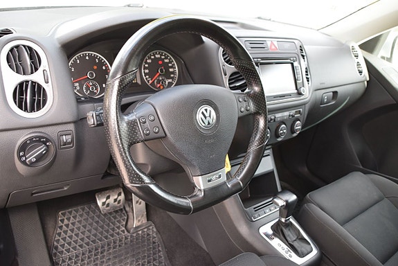 Volkswagen Tiguan 16 of 22