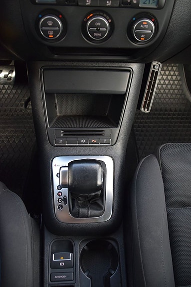 Volkswagen Tiguan 14 of 22