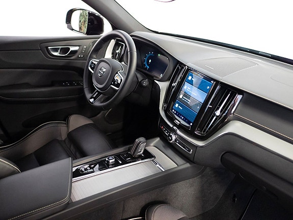Volvo XC60 5 of 5