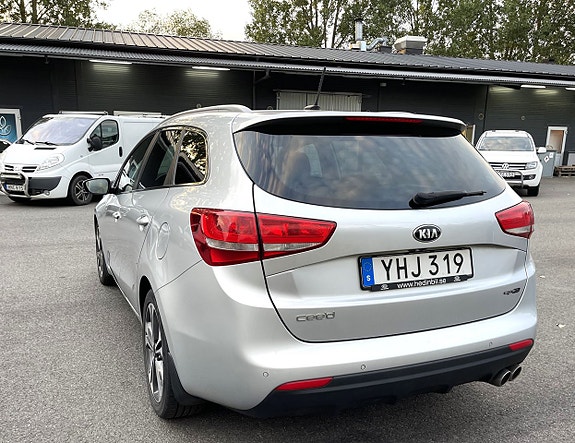 Kia Ceed 12 of 24