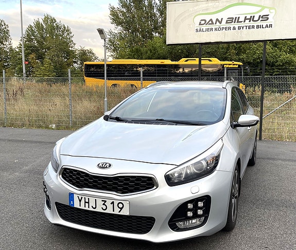 Kia Ceed 3 of 5