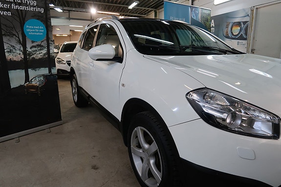 Nissan Qashqai+2 2 of 5