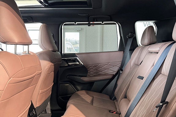 Mitsubishi Outlander 9 of 24